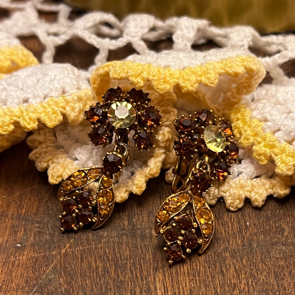 Lovely Florenza Clip On Vintage Earrings By Dan Kasoff Amber Color Beautiful